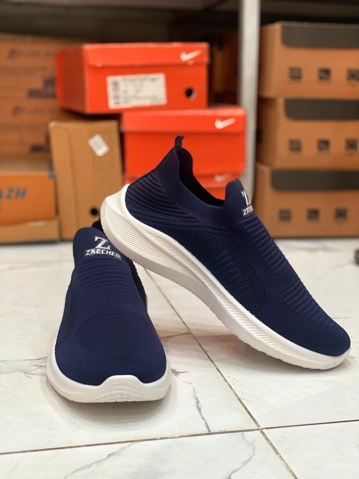 SKECHERS - MEN
